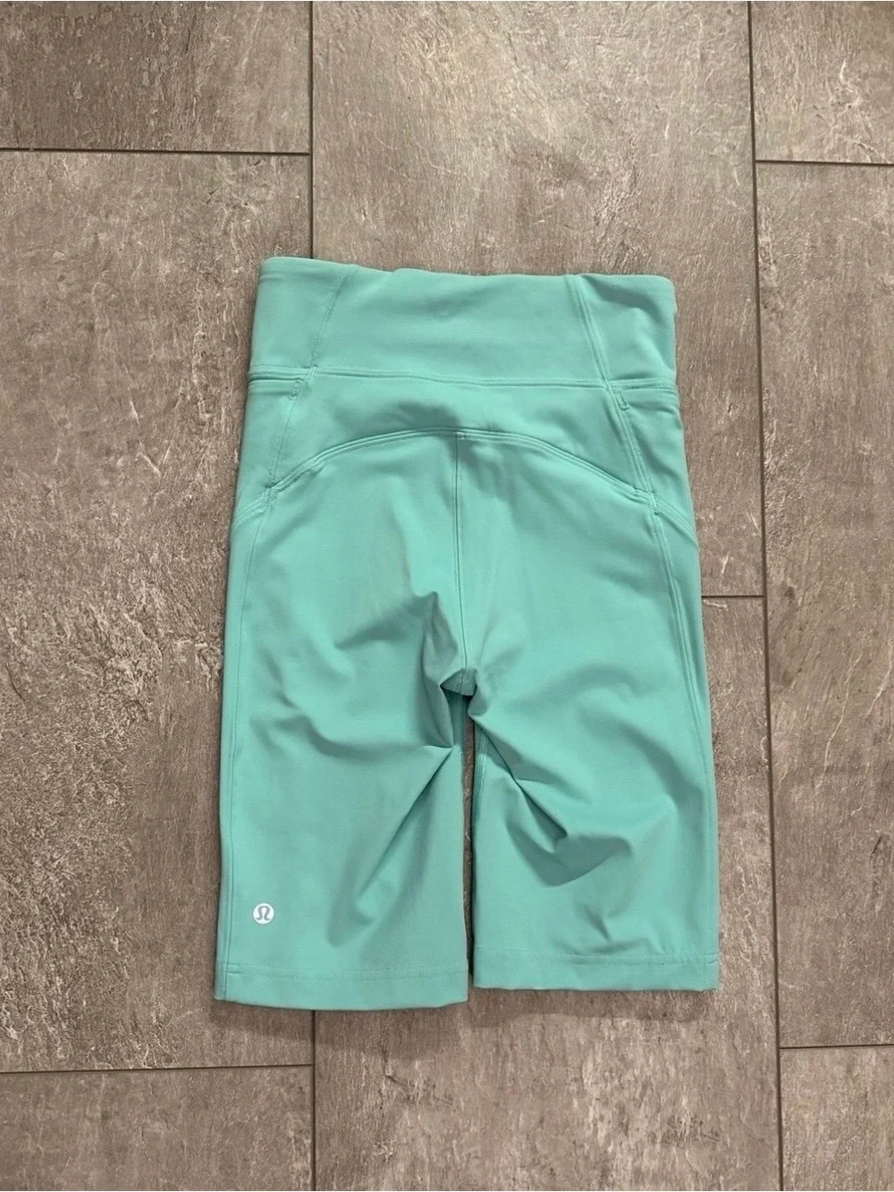 Lululemon Blue On Pace Short 10” Washed Marsh Size 4 NWOT